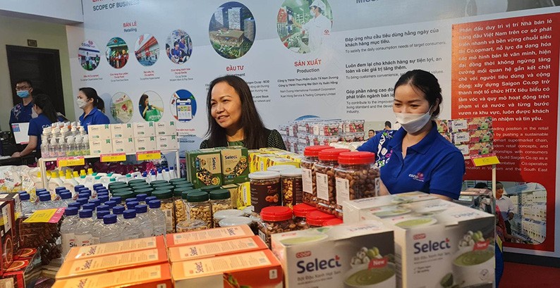 Tính đến hết tháng 6/2023, cả nước đã có 9.852 sản phẩm OCOP đạt 3 sao trở lên. Tính đến hết tháng 6/2023, cả nước đã có 9.852 sản phẩm OCOP đạt 3 sao trở lên.