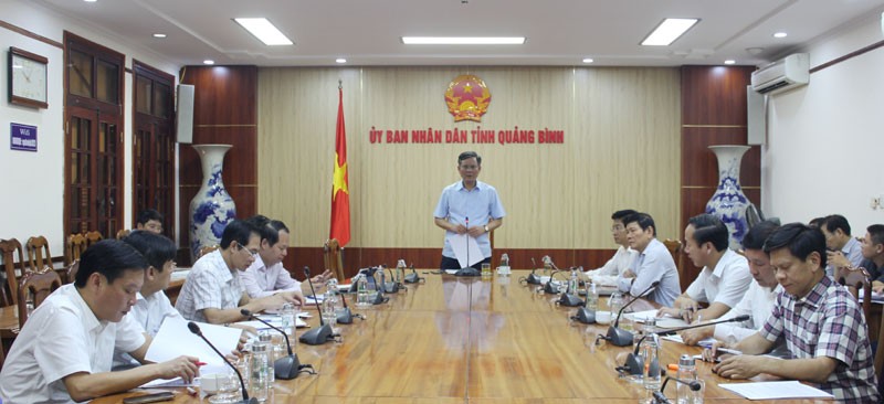Chủ tịch UBND tỉnh Quảng Bình Trần Thắng chủ trì cuộc họp. Chủ tịch UBND tỉnh Quảng Bình Trần Thắng chủ trì cuộc họp.