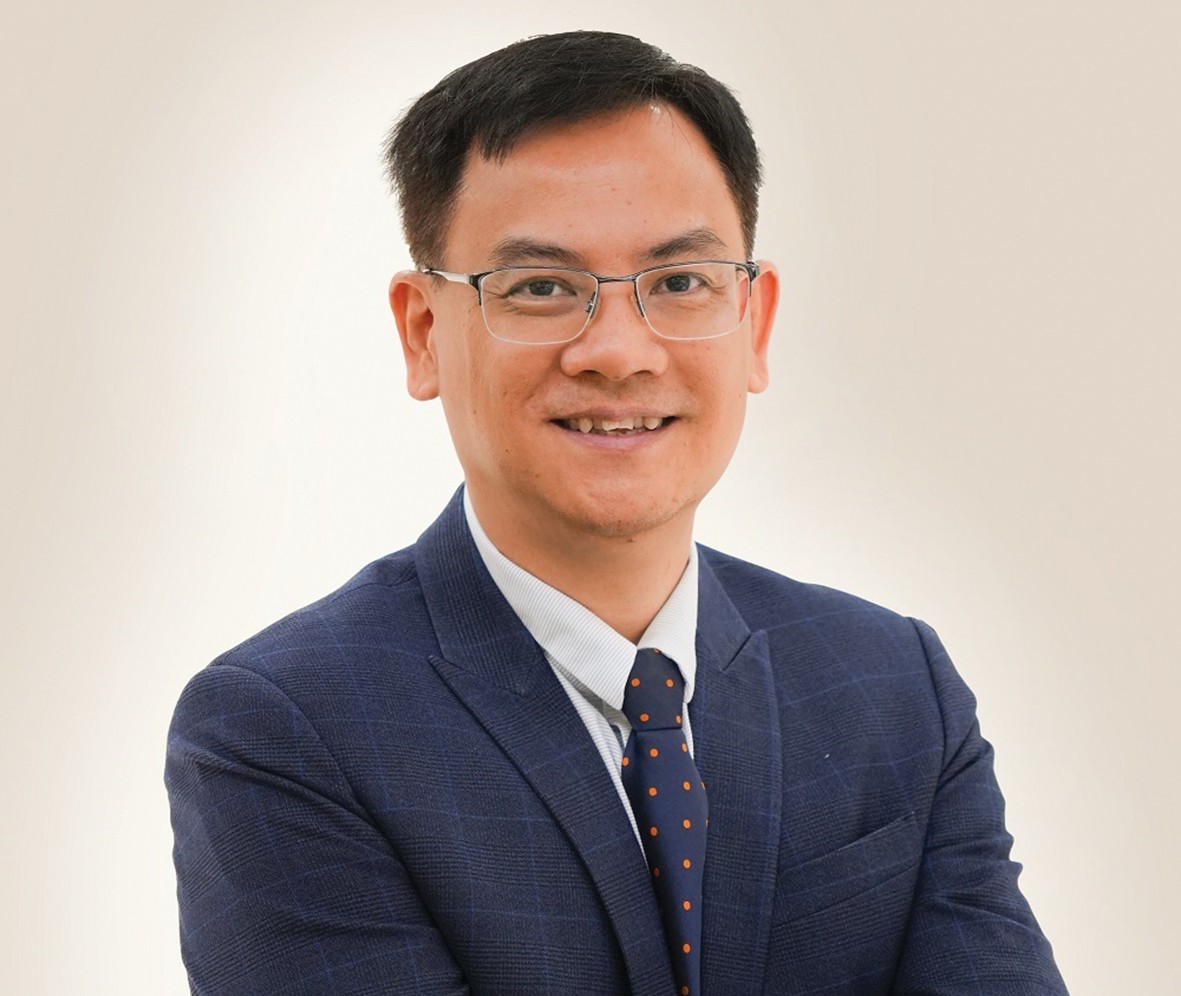 Ông Đinh Đức Quang, Giám đốc điều hành Khối Kinh doanh tiền tệ, Ngân hàng UOB Việt Nam Ông Đinh Đức Quang, Giám đốc điều hành Khối Kinh doanh tiền tệ, Ngân hàng UOB Việt Nam