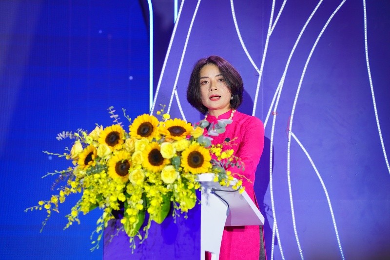 Bà Đoàn Thị Bích Ngọc, Chủ tịch Hiệp hội Nữ doanh nhân Thành phố Hà Nội nhiệm kỳ III phát biểu khai mạc Đại hội.