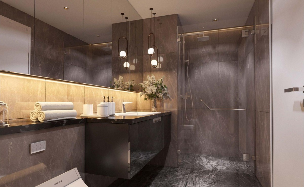 Phòng tắm sang trọng nhờ hệ thống kệ hiện đại, gương, tủ, bồn tắm và vách tắm đứng được ngăn cách để tránh nước bắn ra ngoài. Thiết bị vệ sinh được nhập khẩu từ các thương hiệu nổi tiếng như Duravit, Kohler... góp phần tạo nên không gian sống thượng lưu. Phòng tắm sang trọng nhờ hệ thống kệ hiện đại, gương, tủ, bồn tắm và vách tắm đứng được ngăn cách để tránh nước bắn ra ngoài. Thiết bị vệ sinh được nhập khẩu từ các thương hiệu nổi tiếng như Duravit, Kohler... góp phần tạo nên không gian sống thượng lưu.