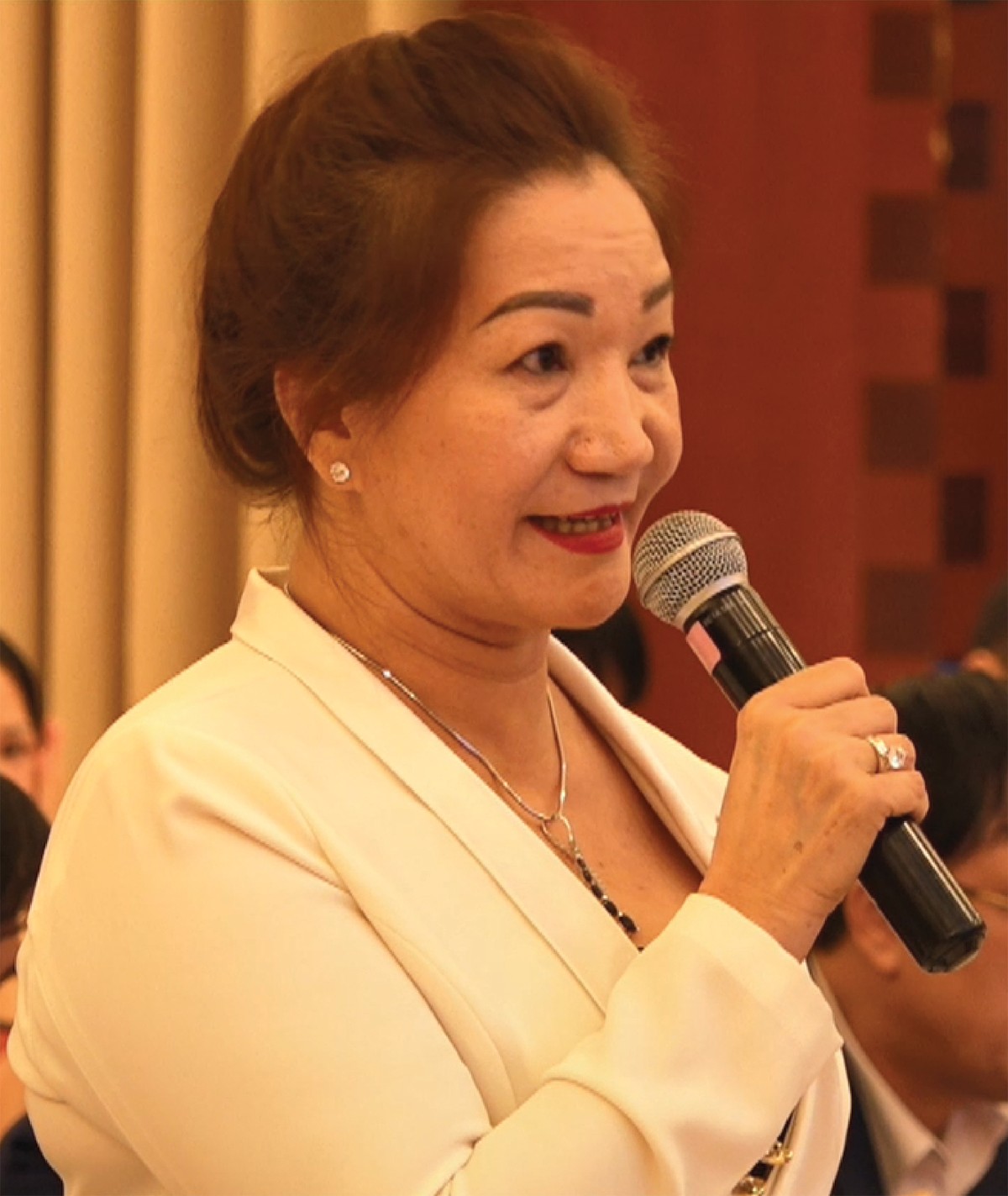 Bà Ngô Thị Điều, Chủ tịch HĐQT Tập đoàn An Phú Thịnh (Bình Định) Bà Ngô Thị Điều, Chủ tịch HĐQT Tập đoàn An Phú Thịnh (Bình Định)