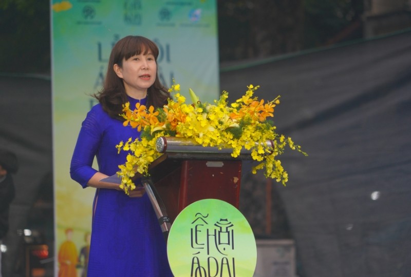 Giám đốc Sở Du lịch Hà Nội Đặng Hương Giang phát biểu tại Lễ bế mạc Lễ hội Áo dài du lịch Hà Nội 2023. (Ảnh: Nguyễn Anh Tùng)