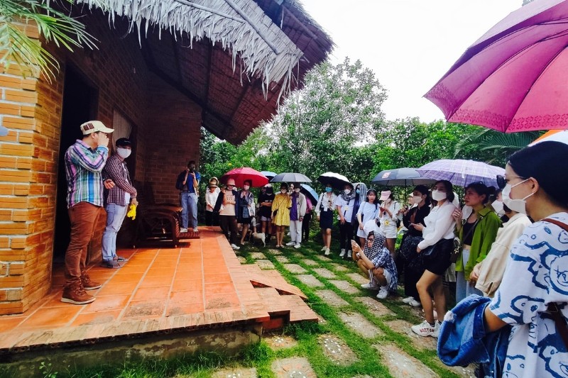 Ông Nguyễn Ngọc Bích nhận định, các tỉnh có nguồn thu từ du lịch thì người dân ở đó thu nhập tốt hơn so với các tỉnh, thành ít phát triển du lịch.