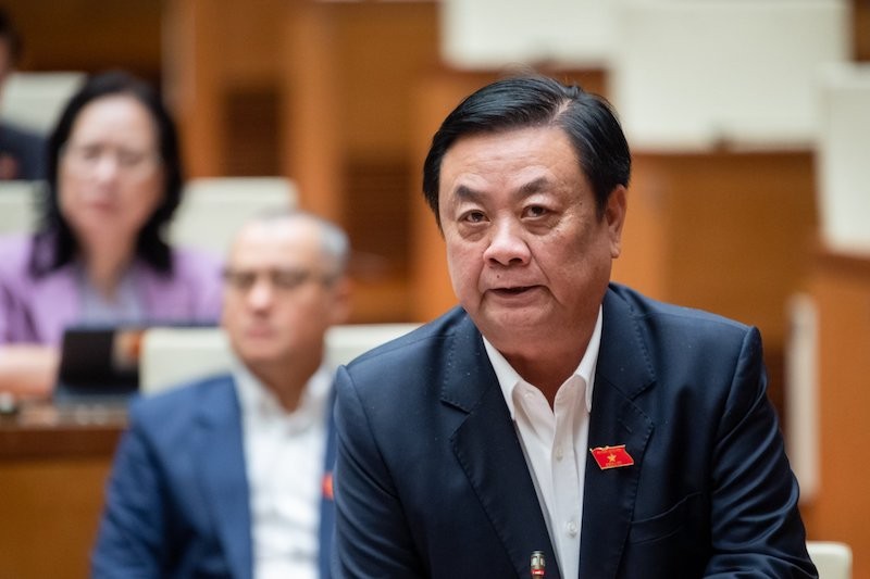 Bộ trưởng Lê Minh Hoan hồi âm quan tâm của đại biểu. Bộ trưởng Lê Minh Hoan hồi âm quan tâm của đại biểu.