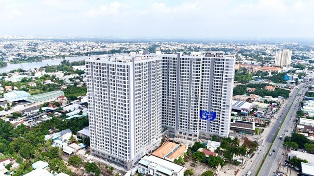 Chủ đầu tư Đạt Phước thưởng thêm 2 chỉ vàng cho nhân viên kinh doanh. Ảnh: The Rivana