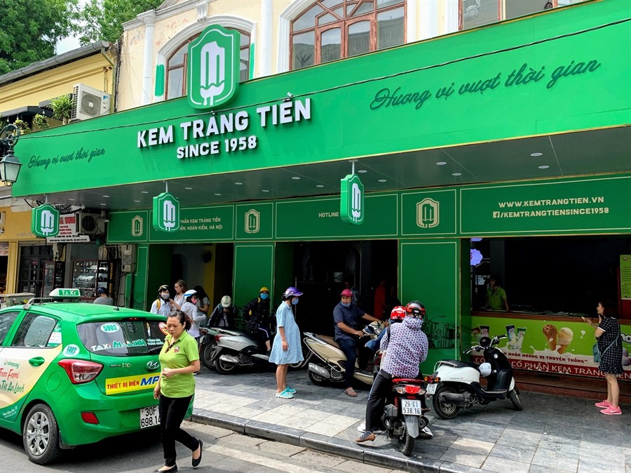 CTCP One Capital Hospitality là công ty mẹ của Kem Tràng Tiền và Bánh Givral CTCP One Capital Hospitality là công ty mẹ của Kem Tràng Tiền và Bánh Givral