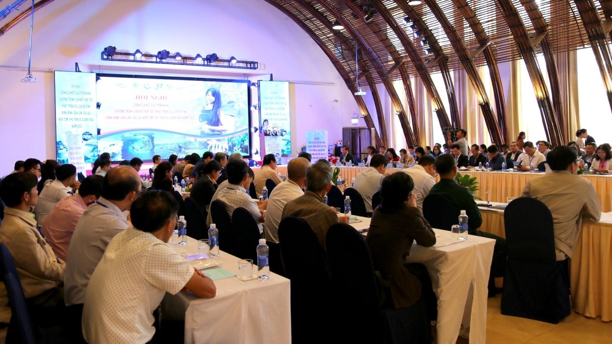 Toàn cảnh hội nghị hợp tác phát triển du lịch 6 tỉnh Toàn cảnh hội nghị hợp tác phát triển du lịch 6 tỉnh