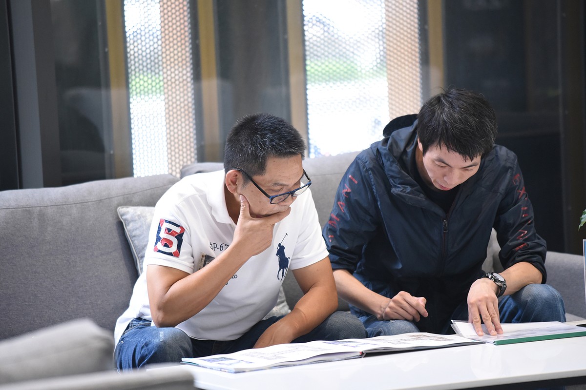 Nhà đầu tư gốc Á tích cực “chớp thời cơ” mua lại những dự án phù hợp. Ảnh: Dũng Minh Nhà đầu tư gốc Á tích cực “chớp thời cơ” mua lại những dự án phù hợp. Ảnh: Dũng Minh