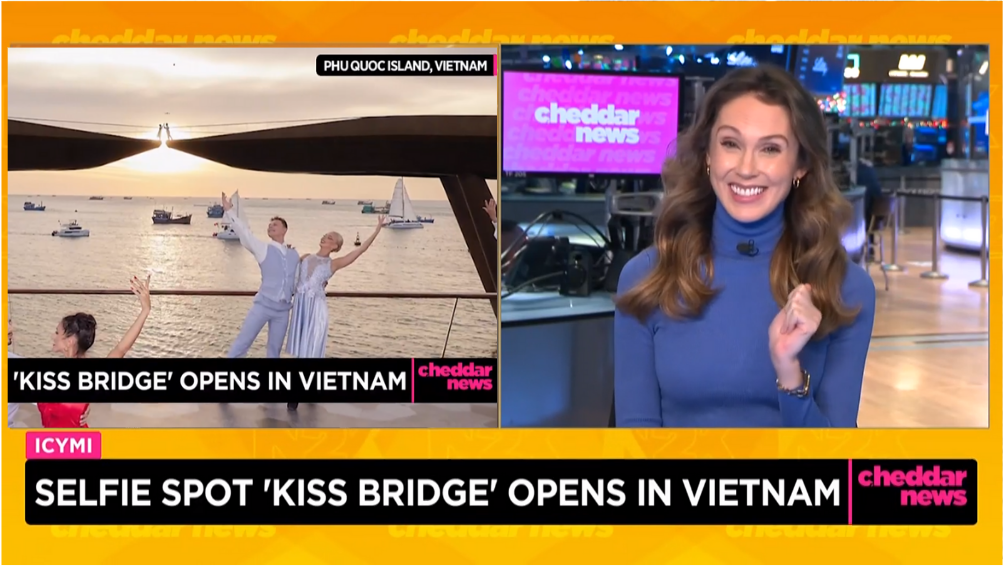 Nữ biên tập viên của Cheddar News phấn khích khi bình luận về Cầu Hôn Nữ biên tập viên của Cheddar News phấn khích khi bình luận về Cầu Hôn