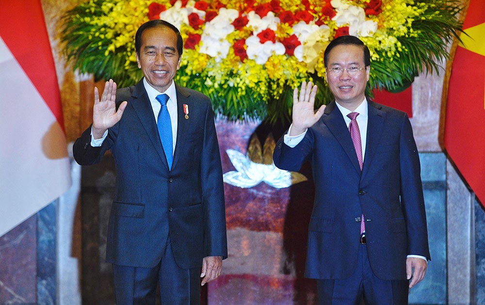 Đây là lần thứ 2 Tổng thống Joko Widodo thăm cấp Nhà nước tới Việt Nam, sau chuyến thăm hồi tháng 9/2018. Đây là lần thứ 2 Tổng thống Joko Widodo thăm cấp Nhà nước tới Việt Nam, sau chuyến thăm hồi tháng 9/2018.