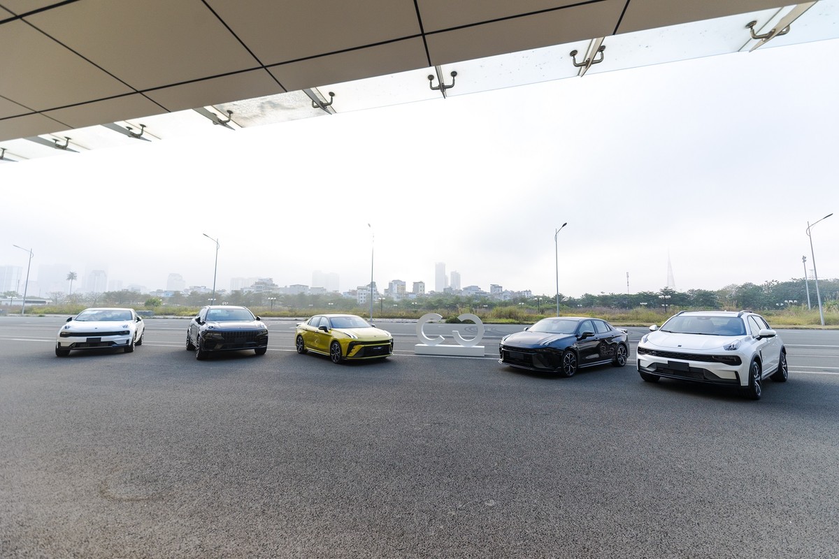 Các mẫu xe Lynk & Co 01, Lynk & Co 03+, Lynk & Co 05 và Lynk & Co 09 được giới thiệu tại sự kiện Các mẫu xe Lynk & Co 01, Lynk & Co 03+, Lynk & Co 05 và Lynk & Co 09 được giới thiệu tại sự kiện