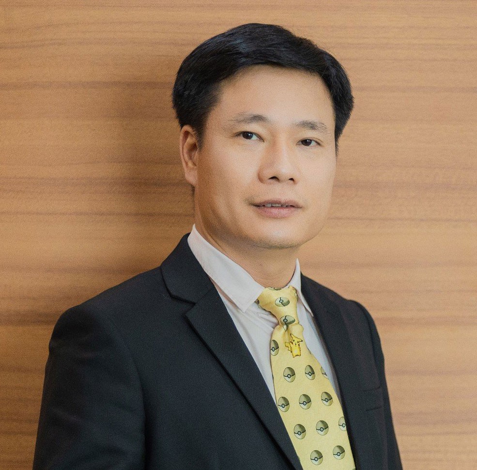 Ông Hồ Sĩ Thuận, Giám đốc Công ty cổ phần Vận tải và Tiếp vận Phương Đông Việt (PVT Logistics, mã chứng khoán PDV) Ông Hồ Sĩ Thuận, Giám đốc Công ty cổ phần Vận tải và Tiếp vận Phương Đông Việt (PVT Logistics, mã chứng khoán PDV)