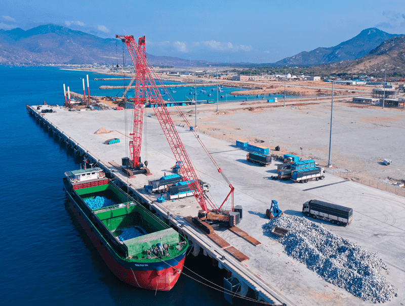 Cảng Cà Ná đóng vai trò quan trọng đối với sự phát triển của Ninh Thuận. Ảnh: Trung Nam Group. Cảng Cà Ná đóng vai trò quan trọng đối với sự phát triển của Ninh Thuận. Ảnh: Trung Nam Group.
