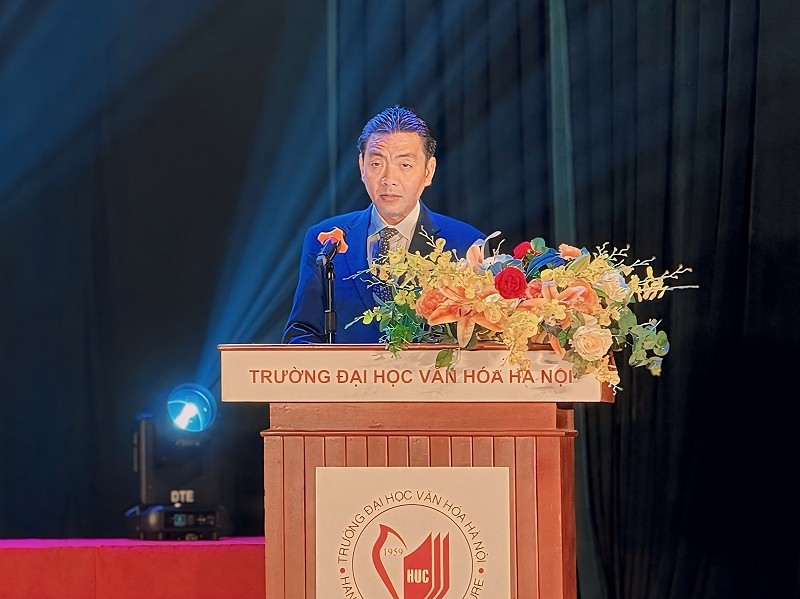 Ông Hoàng Đạo Cương, Thứ trưởng Bộ Văn hoá, Thể thao và Du lịch phát biểu tại ngày hội. (Ảnh: Nguyễn Linh) Ông Hoàng Đạo Cương, Thứ trưởng Bộ Văn hoá, Thể thao và Du lịch phát biểu tại ngày hội. (Ảnh: Nguyễn Linh)