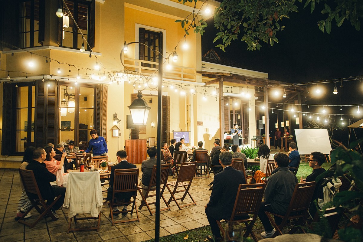 Không gian nghệ thuật đậm chất thơ của nhà hàng Le Petit - thuộc khuôn viên của Ana Mandara Đà Lạt Không gian nghệ thuật đậm chất thơ của nhà hàng Le Petit - thuộc khuôn viên của Ana Mandara Đà Lạt