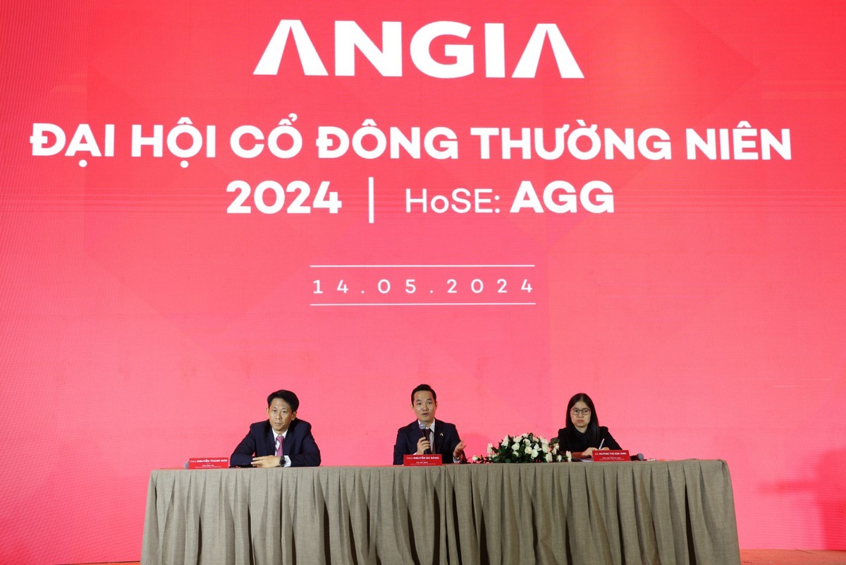 Lãnh đạo An Gia tại ĐHĐCĐ thường niên năm 2024 Lãnh đạo An Gia tại ĐHĐCĐ thường niên năm 2024