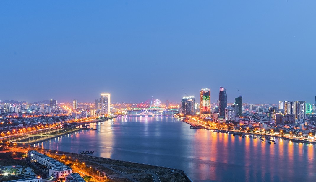 Sông Hàn cũng sắp sửa được “thắp hào quang” với loạt quy hoạch mới. Ảnh Dreamstime Sông Hàn cũng sắp sửa được “thắp hào quang” với loạt quy hoạch mới. Ảnh Dreamstime