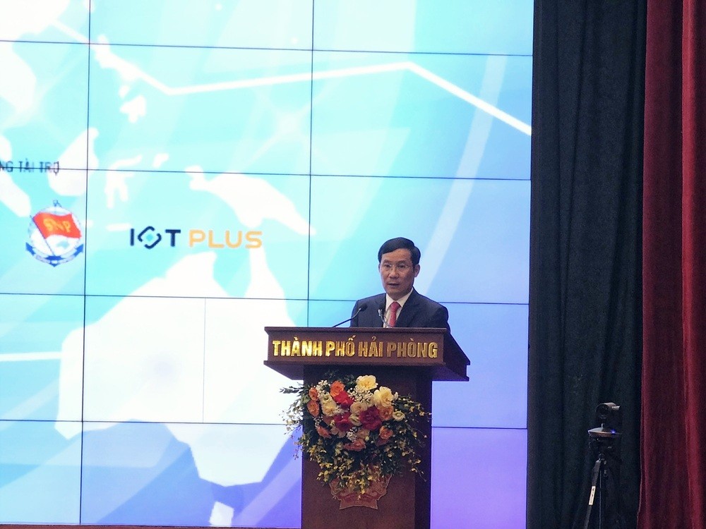 Ông Phạm Tấn Công, Chủ tịch VCCI phát biểu khai mạc Diễn đàn. Ảnh: Thanh Sơn Ông Phạm Tấn Công, Chủ tịch VCCI phát biểu khai mạc Diễn đàn. Ảnh: Thanh Sơn