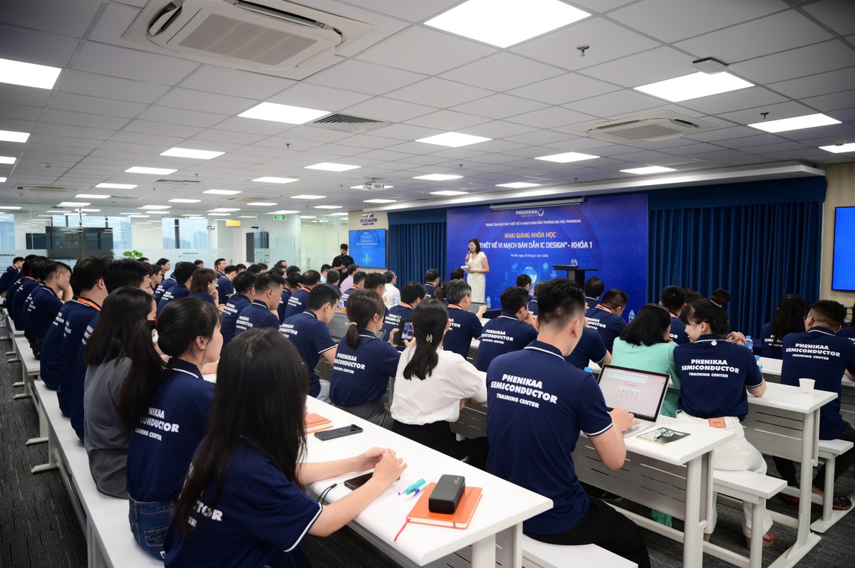 Các học viên tham dự Lễ khai giảng Khóa đào tạo &apos;&apos;Thiết kế vi mạch bán dẫn- IC Design&apos;&apos; tại PSTC