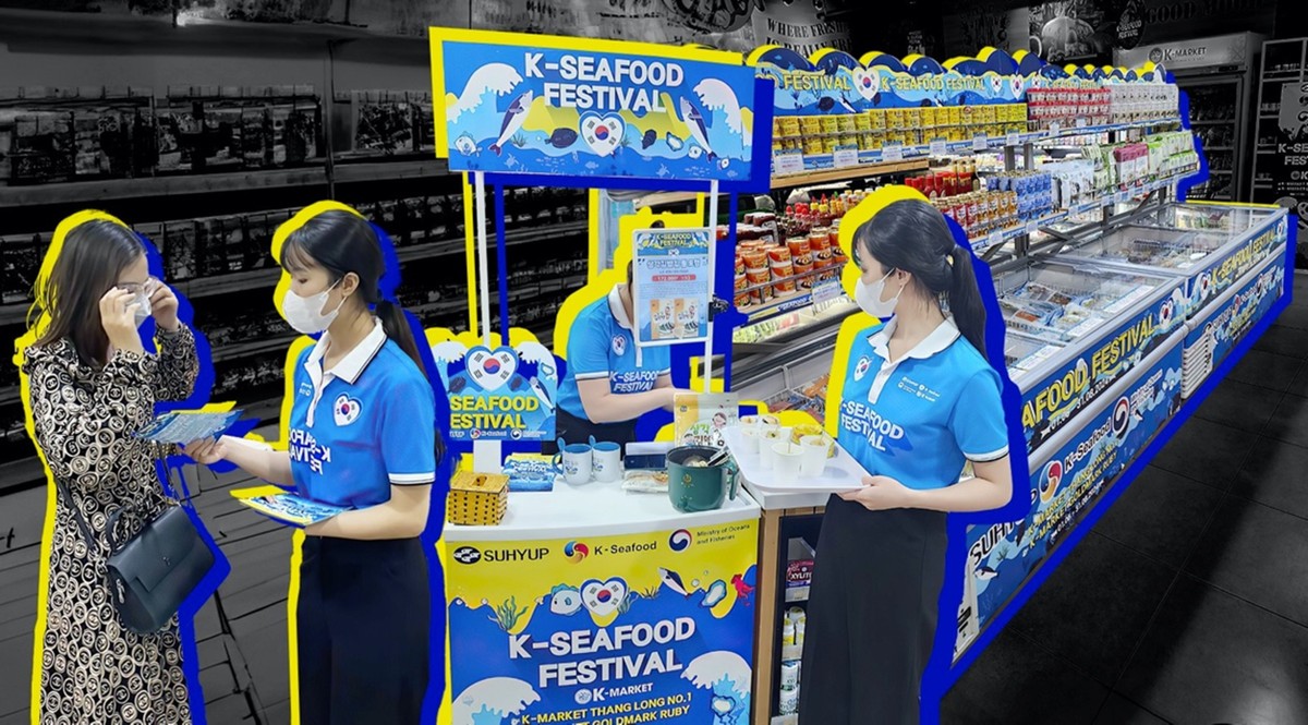 Người tiêu dùng được dùng thử các sản phẩm thủy sản của Hàn Quốc trong thời gian sự kiện diễn ra Người tiêu dùng được dùng thử các sản phẩm thủy sản của Hàn Quốc trong thời gian sự kiện diễn ra