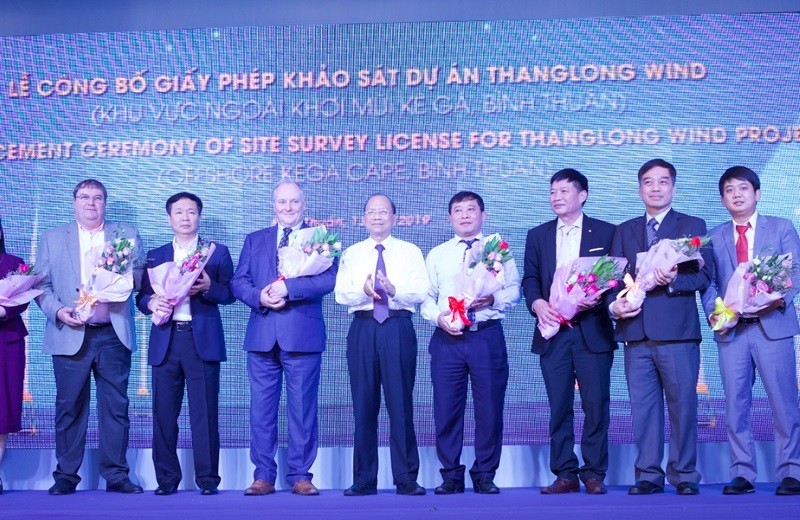 Lễ công bố Giấy phép khảo sát dự án ThangLong Wind - dự án điện gió khu vực ngoài khơi Mũi Kê Gà tháng 6/2019. Lễ công bố Giấy phép khảo sát dự án ThangLong Wind - dự án điện gió khu vực ngoài khơi Mũi Kê Gà tháng 6/2019.