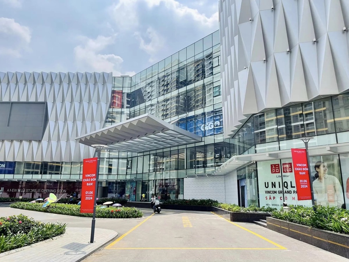 Vincom Retail đã khai trương 4 trung tâm thương mại trong tháng 6/2024. Ảnh: VRE Vincom Retail đã khai trương 4 trung tâm thương mại trong tháng 6/2024. Ảnh: VRE