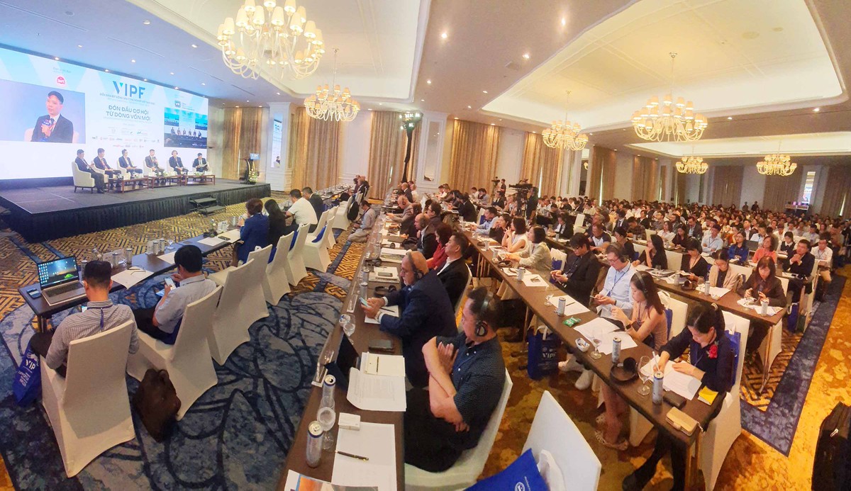 Diễn đàn Bất động sản công nghiệp Việt Nam là sự kiện thường niên chuyên sâu về lĩnh vực bất động sản công nghiệp và kết nối đầu tư tại Việt Nam. Ảnh: Lê Toàn.