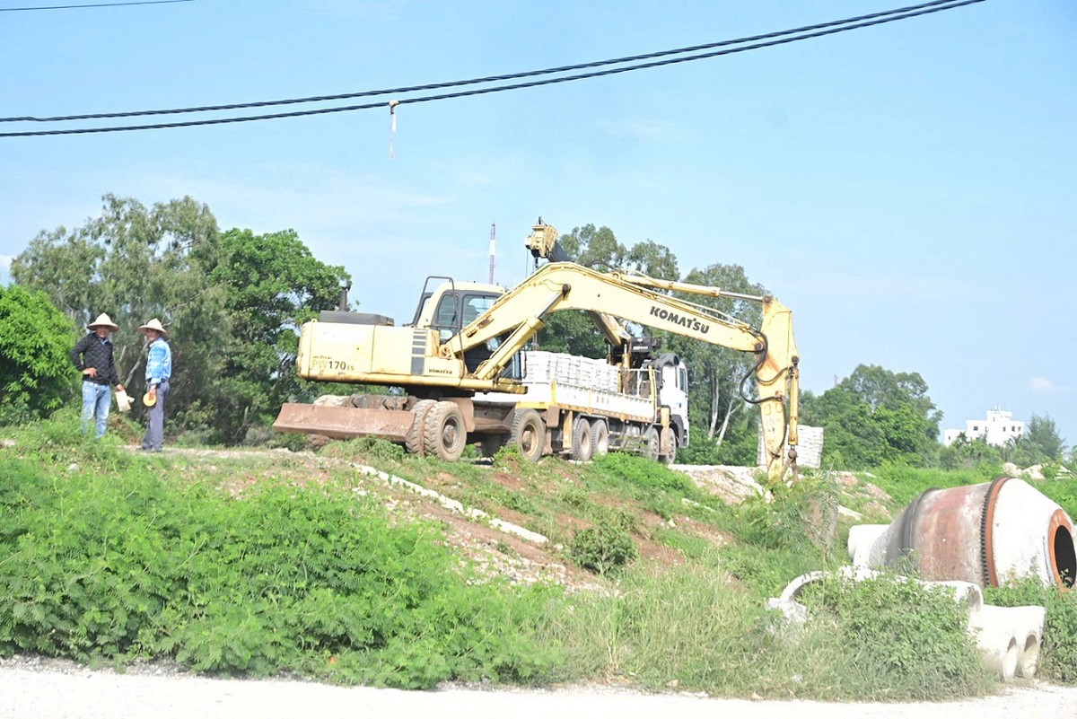 Sở Nông nghiệp và Phát triển nông thôn Hải Phòng sẽ hướng dẫn Chủ đầu tư thực hiện các quy định liên quan đến thủ tục cấp phép thi công qua đê, công trình thủy lợi trên tuyến.