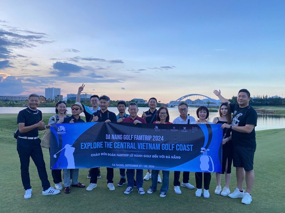 Đoàn lữ hành golf quốc tế đến trải nghiệm dịch vụ du lịch golf và khảo sát du lịch tại Đà Nẵng. Đoàn lữ hành golf quốc tế đến trải nghiệm dịch vụ du lịch golf và khảo sát du lịch tại Đà Nẵng.