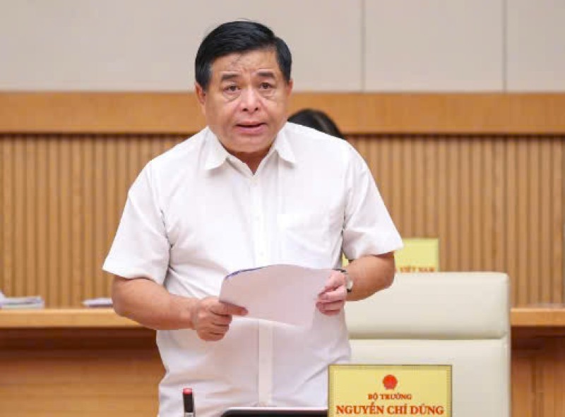 Bộ trưởng Bộ Kế hoạch và Đầu tư đã chỉ ra những bài học kinh nghiệm quan trọng cần rút ra sau những thiệt hại nặng nề của cơn bão số 3. Bộ trưởng Bộ Kế hoạch và Đầu tư đã chỉ ra những bài học kinh nghiệm quan trọng cần rút ra sau những thiệt hại nặng nề của cơn bão số 3.