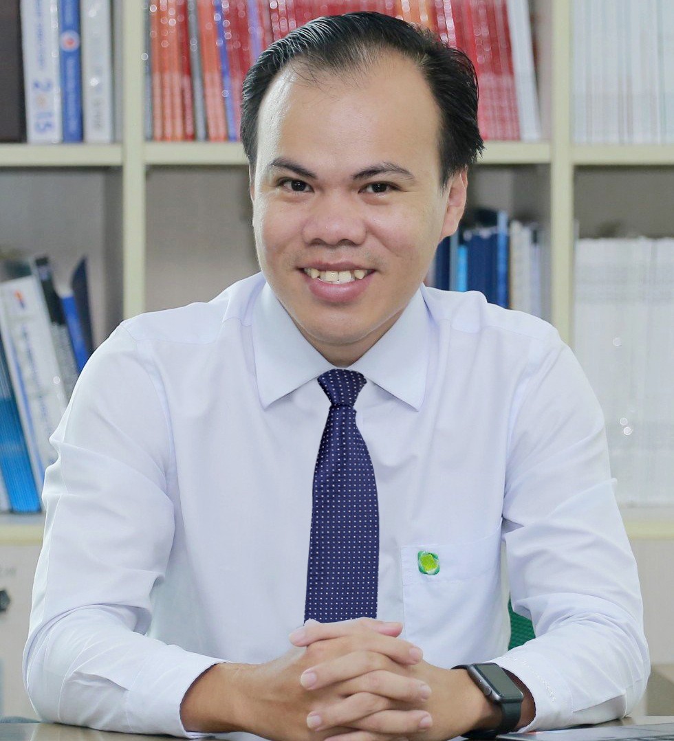 Ông Bùi Lê Anh Hiếu - Giám đốc Tiếp thị kinh doanh kiêm Kỹ thuật dự án, Công ty cổ phần Long Hậu (mã LHG)