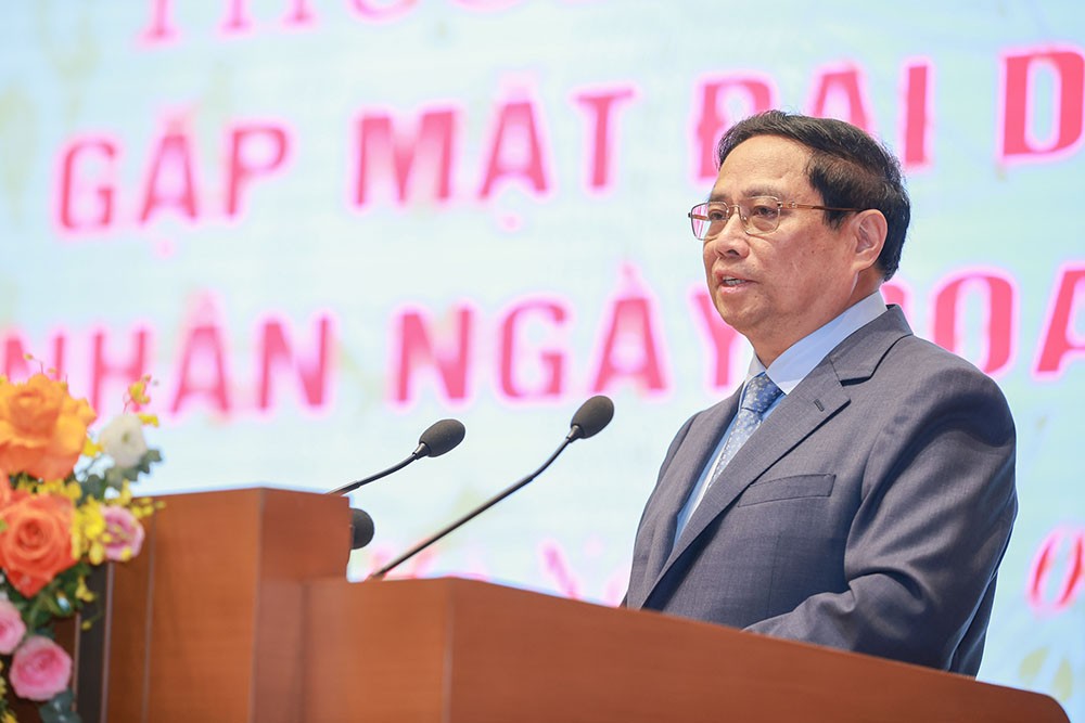 Thủ tướng Phạm Minh Chính phát biểu kết luận cuộc gặp mặt của Thường trực Chính phủ với các đại diện doanh nghiệp nhân ngày Doanh nhân Việt Nam. Ảnh: Nhật Bắc Thủ tướng Phạm Minh Chính phát biểu kết luận cuộc gặp mặt của Thường trực Chính phủ với các đại diện doanh nghiệp nhân ngày Doanh nhân Việt Nam. Ảnh: Nhật Bắc