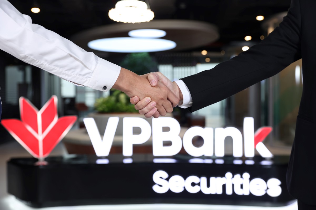 Sứ mệnh kinh doanh của VPBankS là “Vì một tương lai thịnh vượng” của nhà đầu tư Sứ mệnh kinh doanh của VPBankS là “Vì một tương lai thịnh vượng” của nhà đầu tư