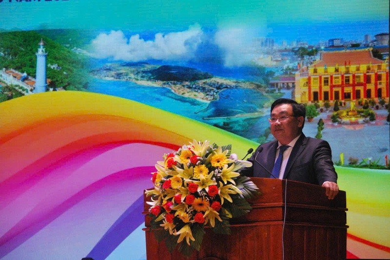 Ông Trịnh Minh Hoàng, Phó chủ tịch UBND tỉnh Ninh Thuận chia sẻ cơ hội đầu tư vào tỉnh. Ông Trịnh Minh Hoàng, Phó chủ tịch UBND tỉnh Ninh Thuận chia sẻ cơ hội đầu tư vào tỉnh.