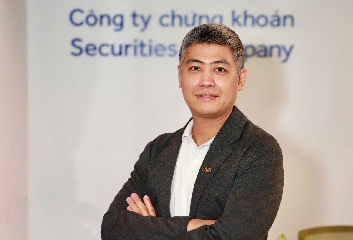 Ông Dương Anh Tuấn. Trưởng phòng Quản lý rủi ro, Công ty Chứng khoán ACB (ACBS) Ông Dương Anh Tuấn. Trưởng phòng Quản lý rủi ro, Công ty Chứng khoán ACB (ACBS)