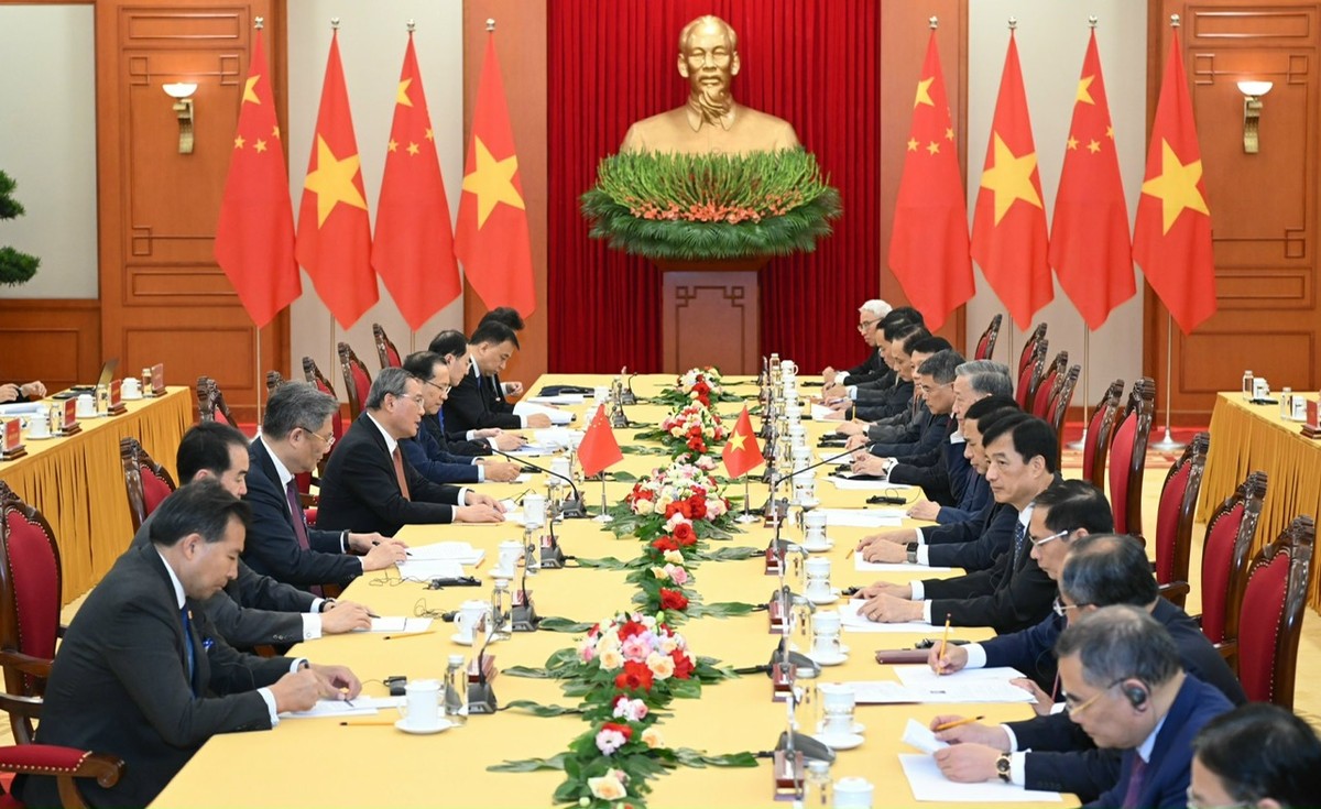 Tổng Bí thư, Chủ tịch nước Tô Lâm nhấn mạnh Việt Nam coi phát triển quan hệ với Trung Quốc là ưu tiên hàng đầu trong chính sách đối ngoại của Việt Nam. Ảnh: Đức Thanh Tổng Bí thư, Chủ tịch nước Tô Lâm nhấn mạnh Việt Nam coi phát triển quan hệ với Trung Quốc là ưu tiên hàng đầu trong chính sách đối ngoại của Việt Nam. Ảnh: Đức Thanh