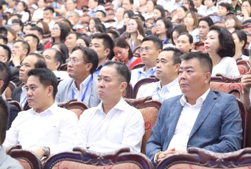 Các đại biểu tham dự Hội nghị.