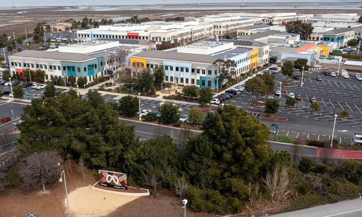 Trụ sở chính của Meta tại Menlo Park, California. Ảnh: Bloomberg/Getty Trụ sở chính của Meta tại Menlo Park, California. Ảnh: Bloomberg/Getty