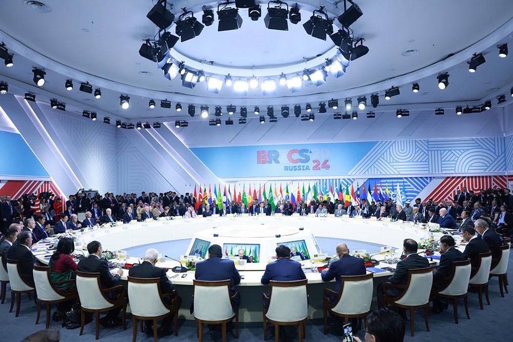 Lãnh đạo các nước tham dự hội nghị tập trung thảo luận các định hướng lớn để giải quyết một số vấn đề cấp bách mang tính toàn cầu. Ảnh: Nhật Bắc