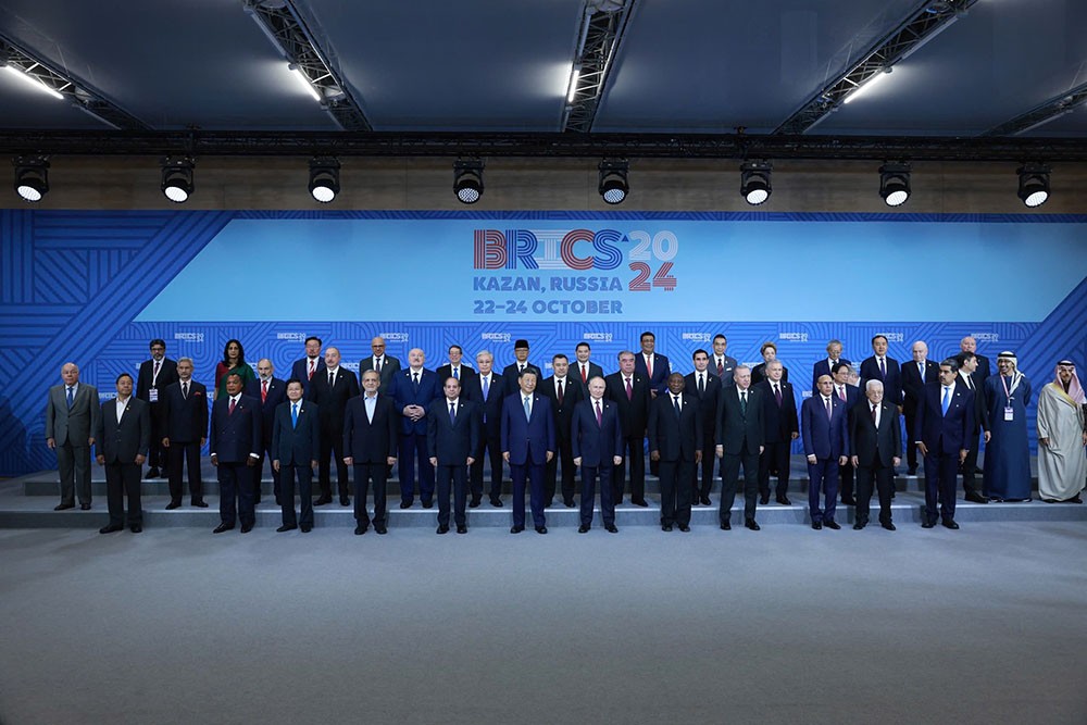 Thủ tướng tin tưởng BRICS sẽ đoàn kết hơn nữa, phát huy sức mạnh nội sinh để cùng xây dựng một thế giới hòa bình, ổn định, hợp tác và phát triển. Ảnh: Nhật Bắc