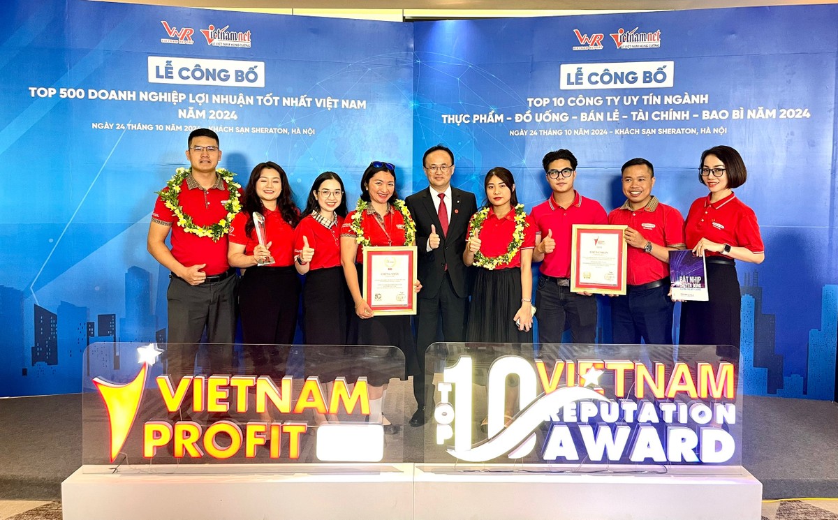 Các thành viên Dai-ichi Life Việt Nam tại Lễ công bố “Top 500 Doanh nghiệp Lợi nhuận tốt nhất Việt Nam 2024” Các thành viên Dai-ichi Life Việt Nam tại Lễ công bố “Top 500 Doanh nghiệp Lợi nhuận tốt nhất Việt Nam 2024”