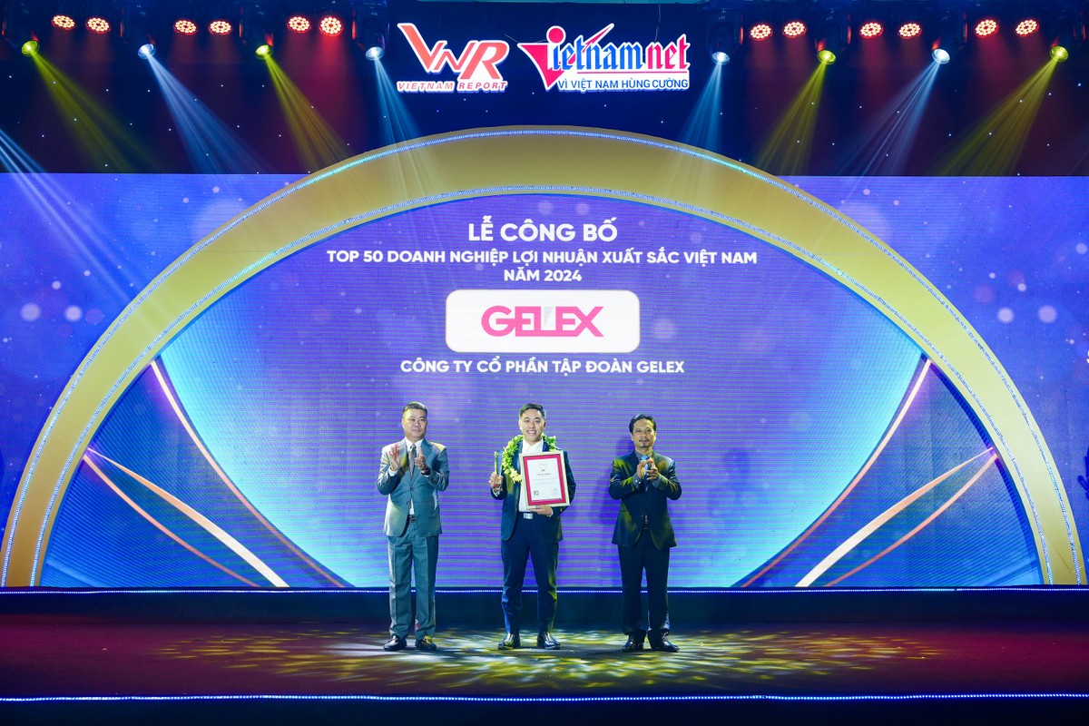 Ông Lê Tuấn Anh – Phó Tổng giám đốc Tập đoàn GELEX nhận chứng nhận Top 50 Doanh nghiệp lợi nhuận xuất sắc Việt Nam năm 2024 hôm 24/10. Ông Lê Tuấn Anh – Phó Tổng giám đốc Tập đoàn GELEX nhận chứng nhận Top 50 Doanh nghiệp lợi nhuận xuất sắc Việt Nam năm 2024 hôm 24/10.