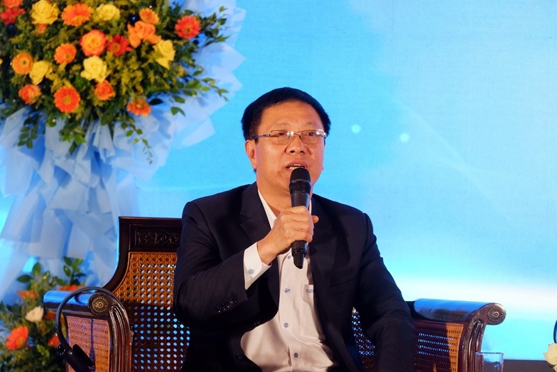 Phó tổng giám đốc Công ty cổ phần Cảng biển Đà Nẵng đề xuất Cảng Liên Chiểu nằm trong Khu thương mại tự do Đà Nẵng. Phó tổng giám đốc Công ty cổ phần Cảng biển Đà Nẵng đề xuất Cảng Liên Chiểu nằm trong Khu thương mại tự do Đà Nẵng.