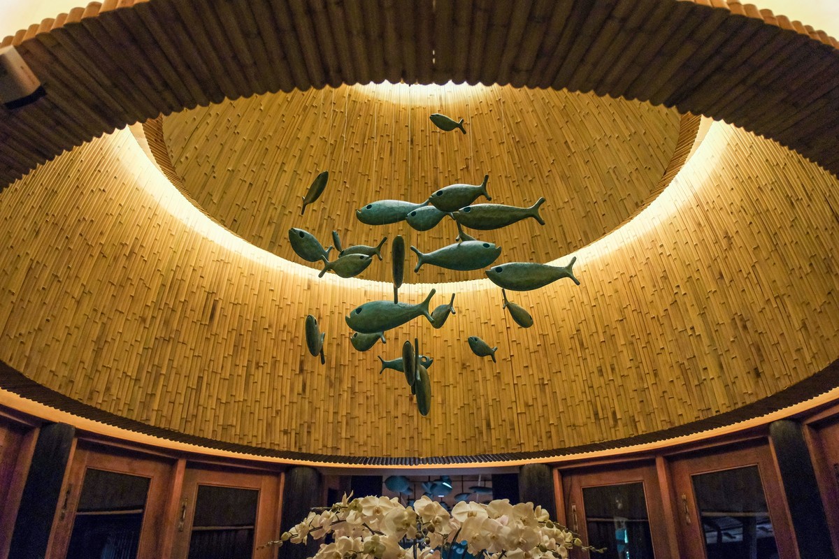 Trần nhà được thiết kế tựa “dải ngân hà”