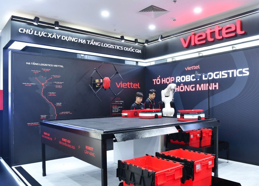 Tự chủ những công nghệ logistics hiện đại nhất, Viettel Post trở thành một điểm sáng của ngành logistics Việt Nam. Tự chủ những công nghệ logistics hiện đại nhất, Viettel Post trở thành một điểm sáng của ngành logistics Việt Nam.