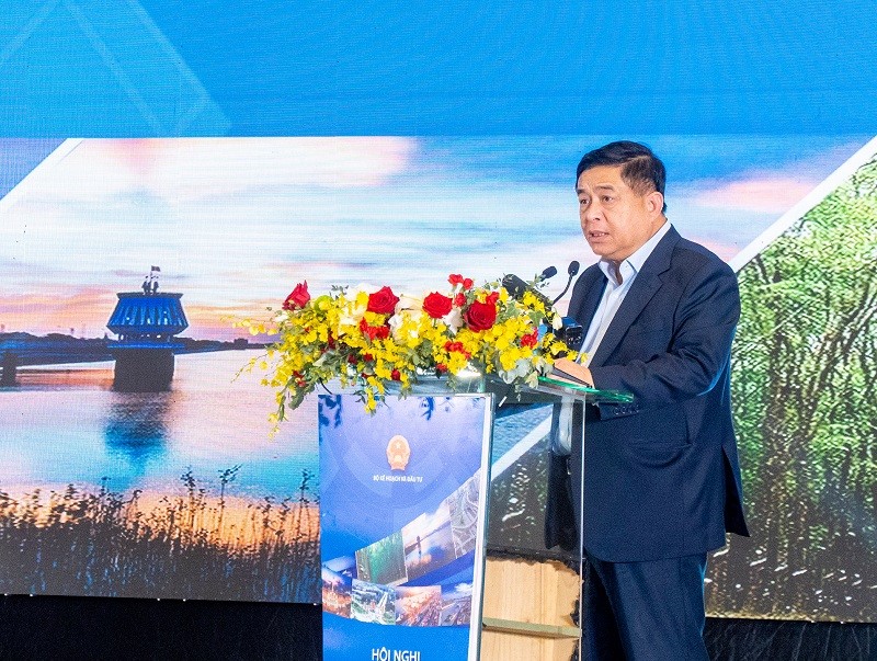 Bộ trưởng Bộ Kế hoạch và Đầu tư Nguyễn Chí Dũng báo cáo tại Hội nghị Hội đồng Điều phối vùng Đông Nam bộ lần thứ 5