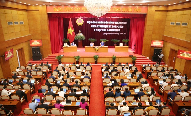 Tình hình đăng ký kinh doanh 11 tháng đầu năm 2024. Nguồn: Kỳ họp thứ 23 (kỳ họp thường lệ cuối năm 2024) HĐND tỉnh Quảng Ninh khóa XIV. Ảnh: Đỗ Phương Tổng cục Thống kê Tình hình đăng ký kinh doanh 11 tháng đầu năm 2024. Nguồn: Kỳ họp thứ 23 (kỳ họp thường lệ cuối năm 2024) HĐND tỉnh Quảng Ninh khóa XIV. Ảnh: Đỗ Phương Tổng cục Thống kê