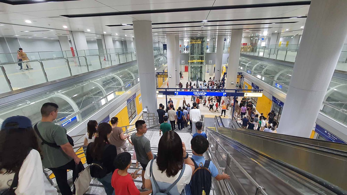 Khu vực thang cuốn.