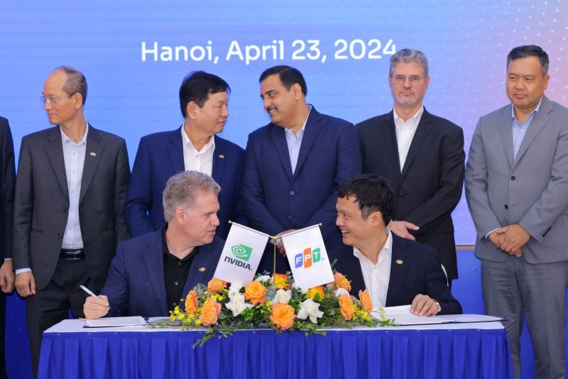 Công nghệ, khoa học, trí tuệ nhân tạo sẽ mở ra cơ hội lớn nếu các doanh nghiệp Việt cùng tham gia vào một hệ sinh thái... Công nghệ, khoa học, trí tuệ nhân tạo sẽ mở ra cơ hội lớn nếu các doanh nghiệp Việt cùng tham gia vào một hệ sinh thái...